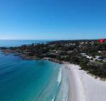 GRANITE BEACH HOUSE at Bay of Fires - Holiday Cairns