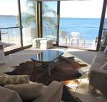 13 Harbourside 3 7 Soldiers Point Road fantastic waterfront unit - Holiday Cairns