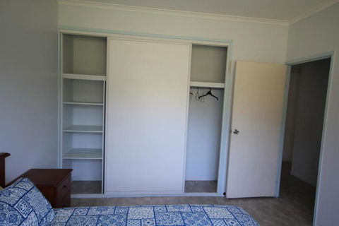 CASTAWAY BEACH HOUSE - Holiday Cairns 5