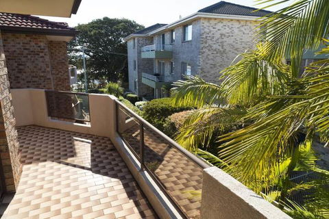 Renas Court Unit 8 - Holiday Cairns 7