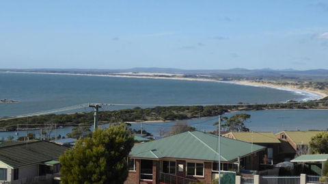 Bridport Horizon Views - Holiday Cairns 1