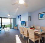 4 Harbourside 3 7 Soldiers Point Road ground floor on the waterfront - Holiday Cairns