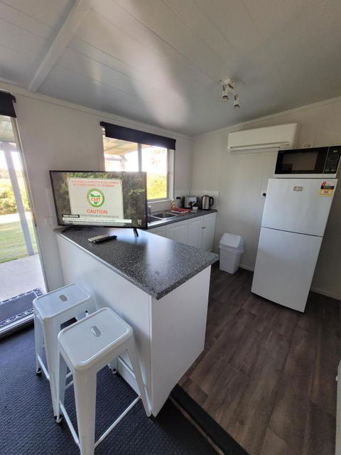 Jabiru Motel - Holiday Cairns 3