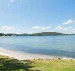 Baywatch Beachfront Bliss Executive Home - Holiday Cairns