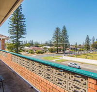 Seabreeze 5 Opposite Bowling Club - Holiday Cairns