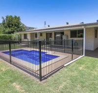 Hibiscus Holiday Home - Holiday Cairns