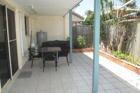 Superb Location Hervey Bay - Holiday Cairns 2