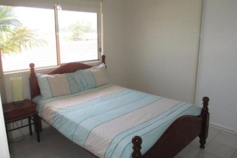 Superb Location Hervey Bay - Holiday Cairns 5