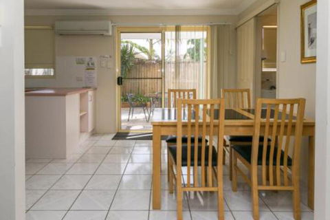 Superb Location Hervey Bay - Holiday Cairns 7
