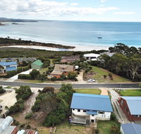 Lazy Wave Beach House - Holiday Cairns