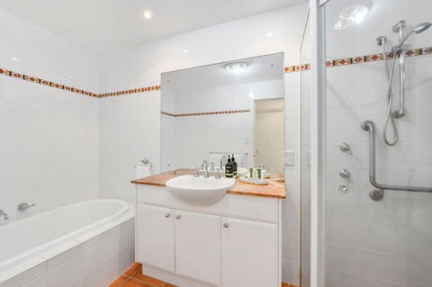 Villa Provence Coffs Harbour - Holiday Cairns 4