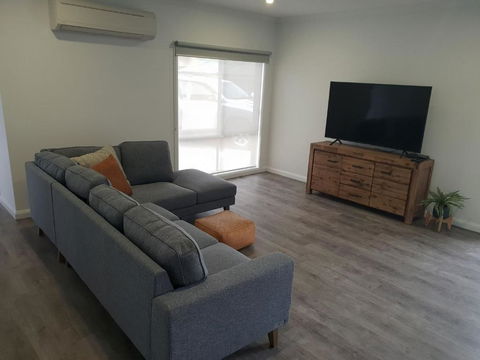123 Wilson Arapiles - Holiday Cairns 6