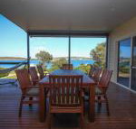Waterfront on Osprey - Holiday Cairns