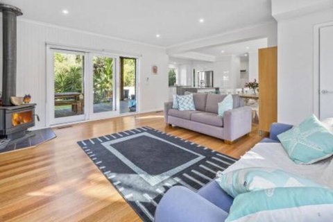 COASTAL BREEZE BALNARRING - Holiday Cairns 6