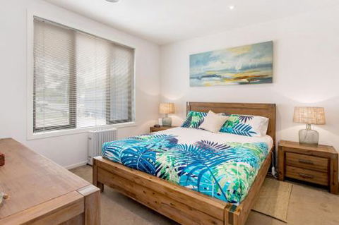 COASTAL HAVEN DROMANA - Holiday Cairns 4