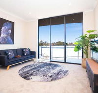SP246 Brandnew modern Apt in Penrith with parking - Holiday Cairns