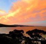DOLPHIN LOOKOUT COTTAGE amazing views of the Bay of Fires - Holiday Cairns
