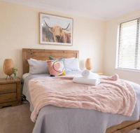 42 Rosemary Lane  Central Orange Spacious Family Home Quiet Lane - Holiday Cairns