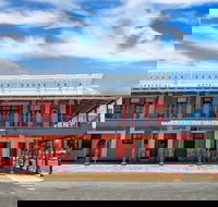 Commercial Hay Hotel - Holiday Cairns