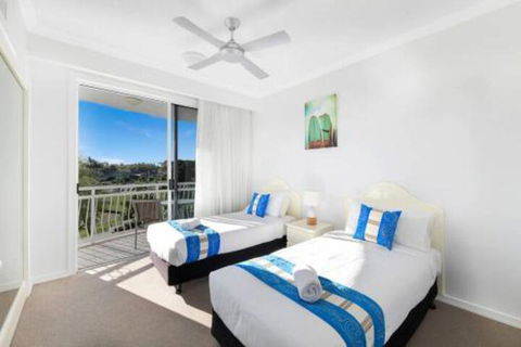 2 Bedroom Alex Unit Ocean Pool & Park Views - Holiday Cairns 7