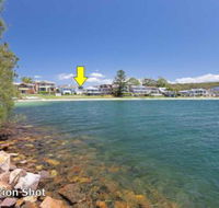 Wanda Waterfront Retreat beautiful beach house - Holiday Cairns