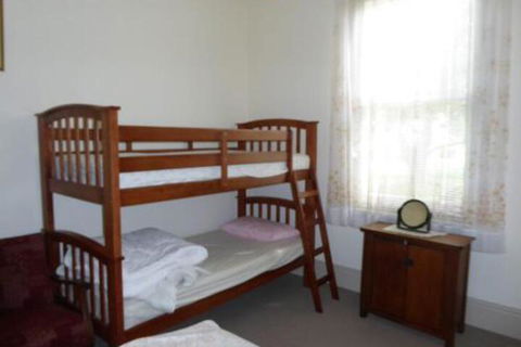 Claremont Farmhouse - Holiday Cairns 2