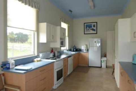 Claremont Farmhouse - Holiday Cairns 6