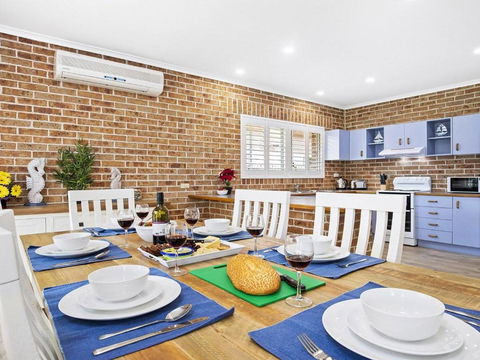 Fern Way Beach House 70m To Beach - Holiday Cairns 1