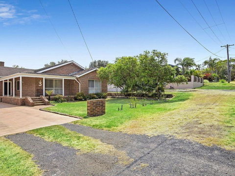Fern Way Beach House 70m To Beach - Holiday Cairns 3