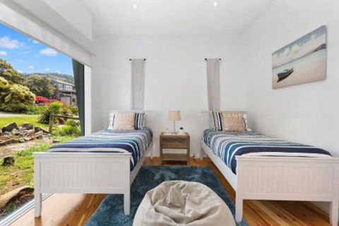 COASTAL HAVEN Panoramic Ocean Views - Holiday Cairns 5