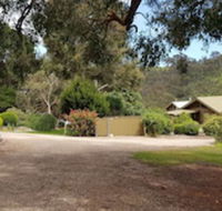 Heysen's Rest Bed  Breakfast - Holiday Cairns