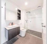 Modern Luxury 3 Bedroom Apartment with Sea Views - Holiday Cairns