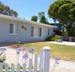 Bay Breeze Cottage - Holiday Cairns