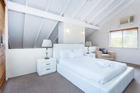 Como Mezzanine Retreat - Holiday Cairns 4