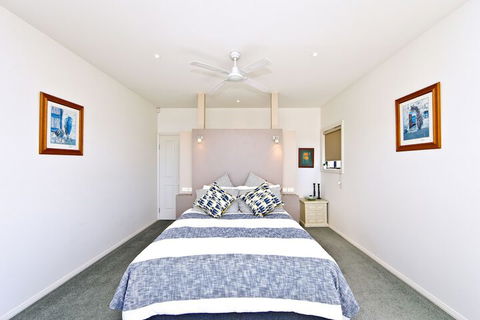 Wanda Point House - Holiday Cairns 6