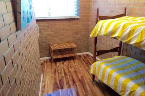 The Kite Beach House - Holiday Cairns 7