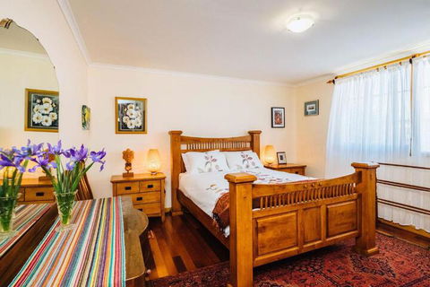 The Blue Beach House - Holiday Cairns 4