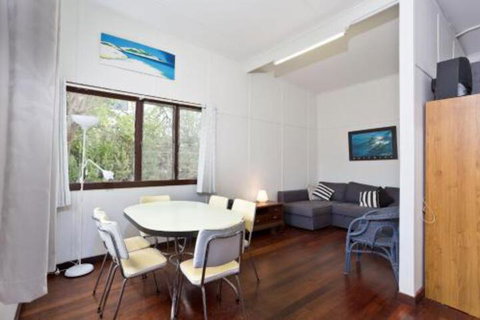 Moore River Beach Shack - Holiday Cairns 3