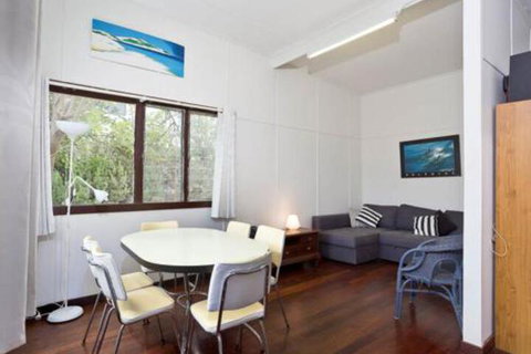 Moore River Beach Shack - Holiday Cairns 1