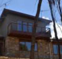Of Stone  Wood Guesthouse Secluded getaway - Holiday Cairns