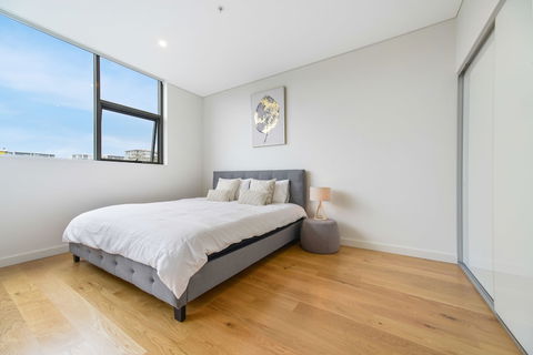 Modern Apartment Next To Largest Shopping Centre - Holiday Cairns 1