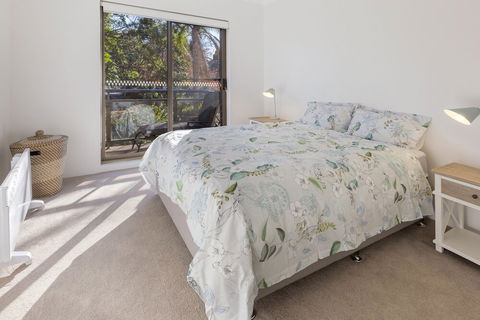 Victory Court Unit 1 / 3 7 Columbia Close - Holiday Cairns 3