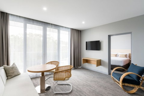 Abode Hotel Malua Bay - Holiday Cairns 4