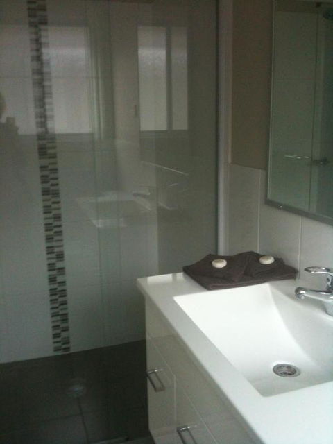 Denman Serviced Apartments - Holiday Cairns 5