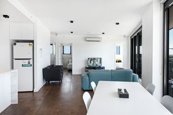 Roomerang At Panorama Apartments 3 - Holiday Cairns 2