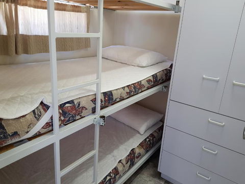 Jacaranda Holiday Park - Holiday Cairns 1
