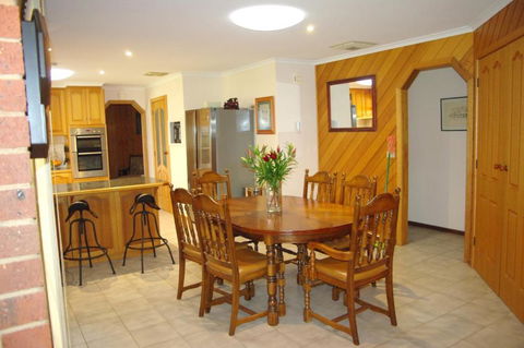 Getawaytoaljon - Holiday Cairns 1