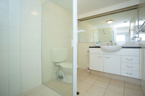 Long Beach Private Apartments - Holiday Cairns 2