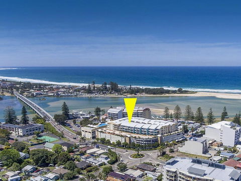 Waldorf Unit 409 The Entrance NSW - Holiday Cairns 3