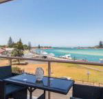 Shoreline 7 with 180 degree water views - Holiday Cairns